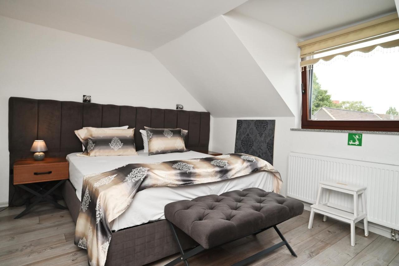 Ferienwohnung&Aparts By Kispet Group Hotels In Oberhausen Oberhausen  Dış mekan fotoğraf