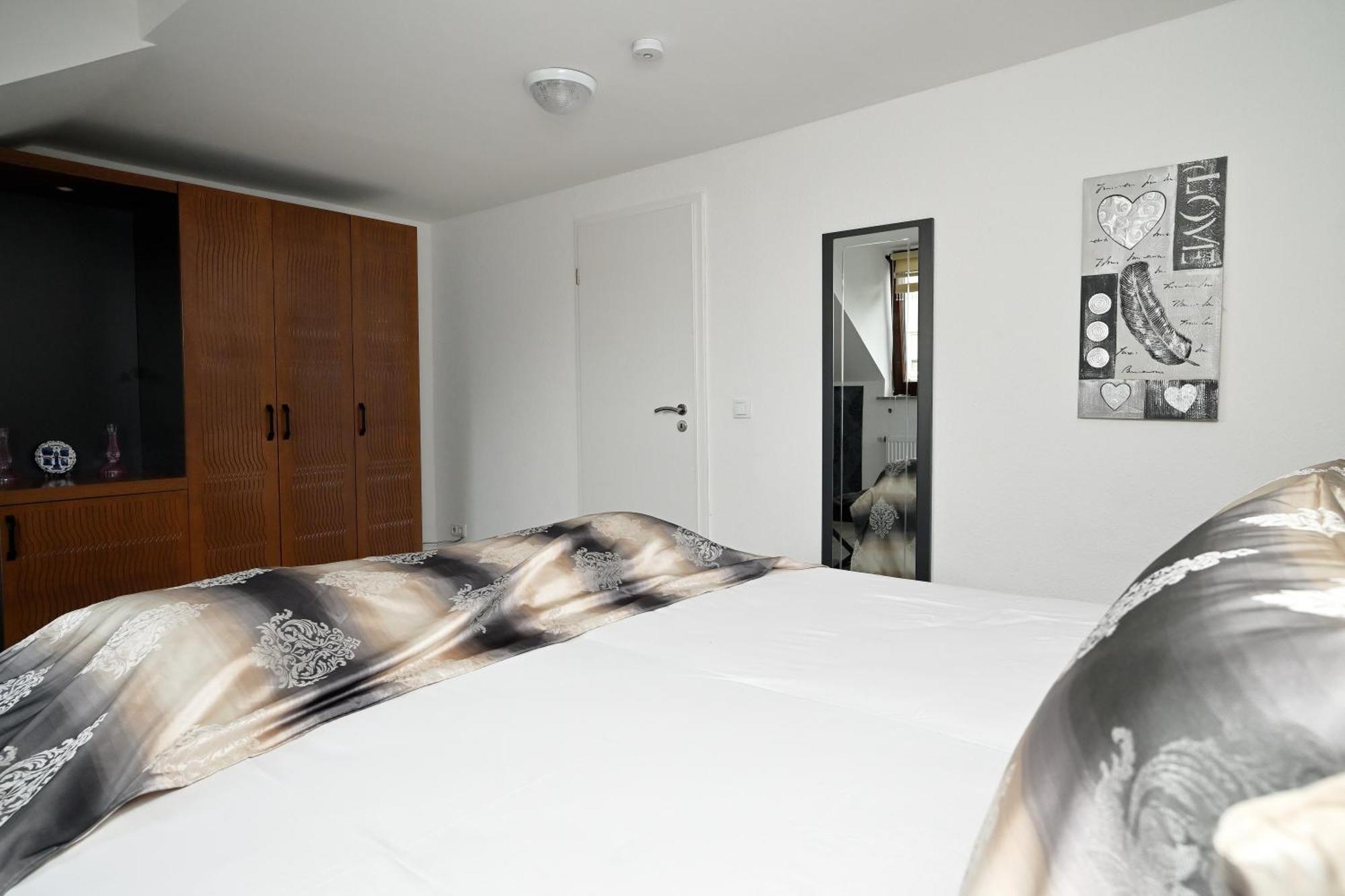 Ferienwohnung&Aparts By Kispet Group Hotels In Oberhausen Oberhausen  Dış mekan fotoğraf